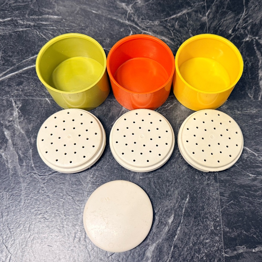 TUPPERWARE Miscellaneous Set - Picture 8 of 16
